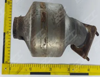 Katalyzátor Ford C038
