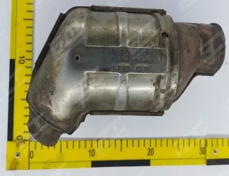 Katalyzátor 7790182