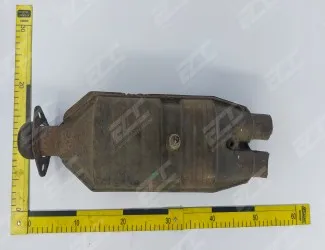 Katalyzátor .X-106/1