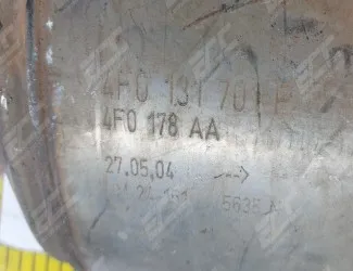 Katalyzátor VW 4F0 131 701 P / 4F0 178 AA - 3